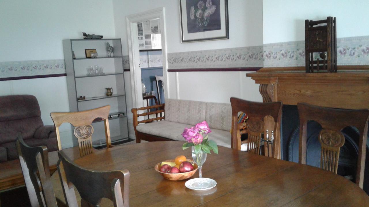 Wombermere Bed & Breakfast Goulburn Bagian luar foto